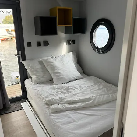 Vindua Marieke - Festlieger シュヴェリーン